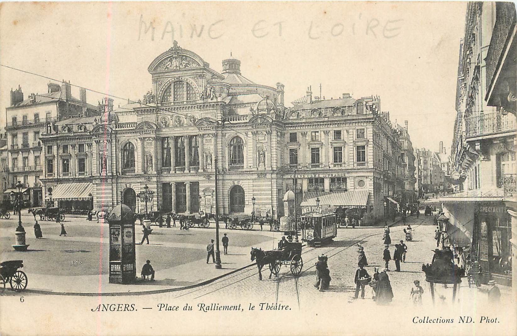 CPA ANGERS-Place du Raliiement  et Theatre Tramway
