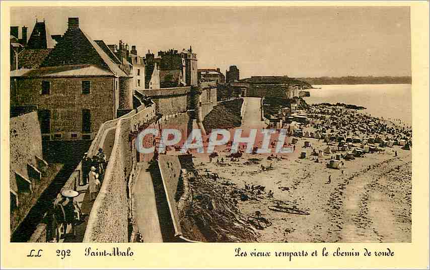 Saint-Malo — Les vieux remparts et le chemin de ronde — LL 292