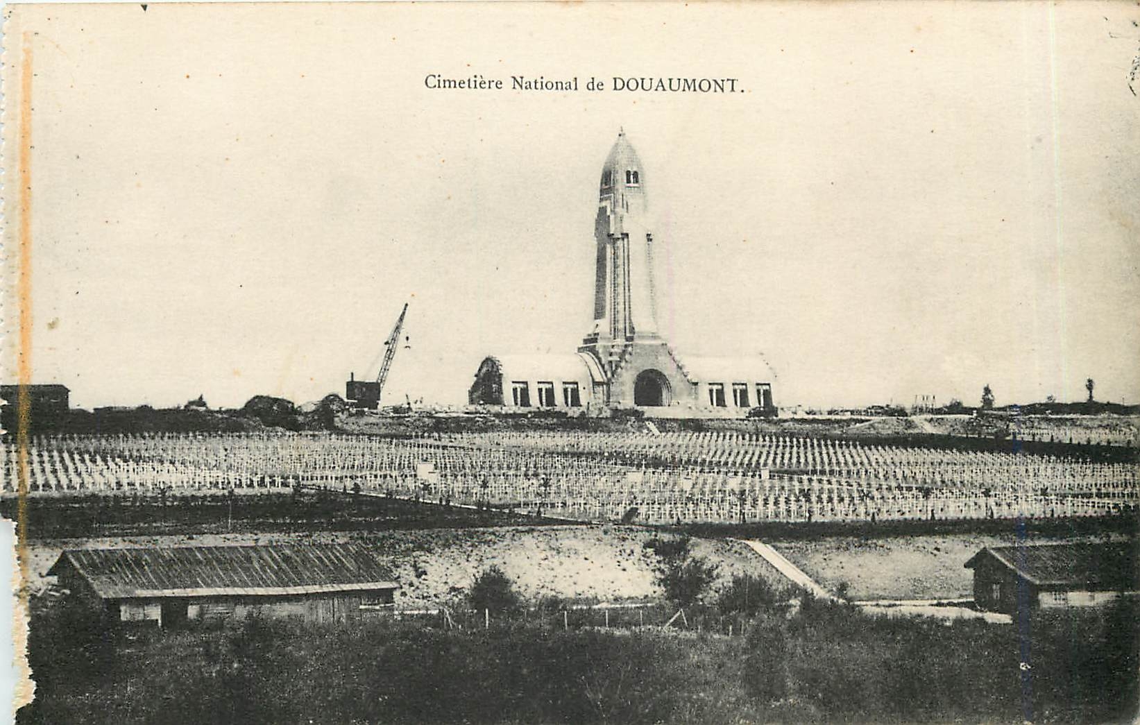 CPA Cimetière National de DOUAUMONT