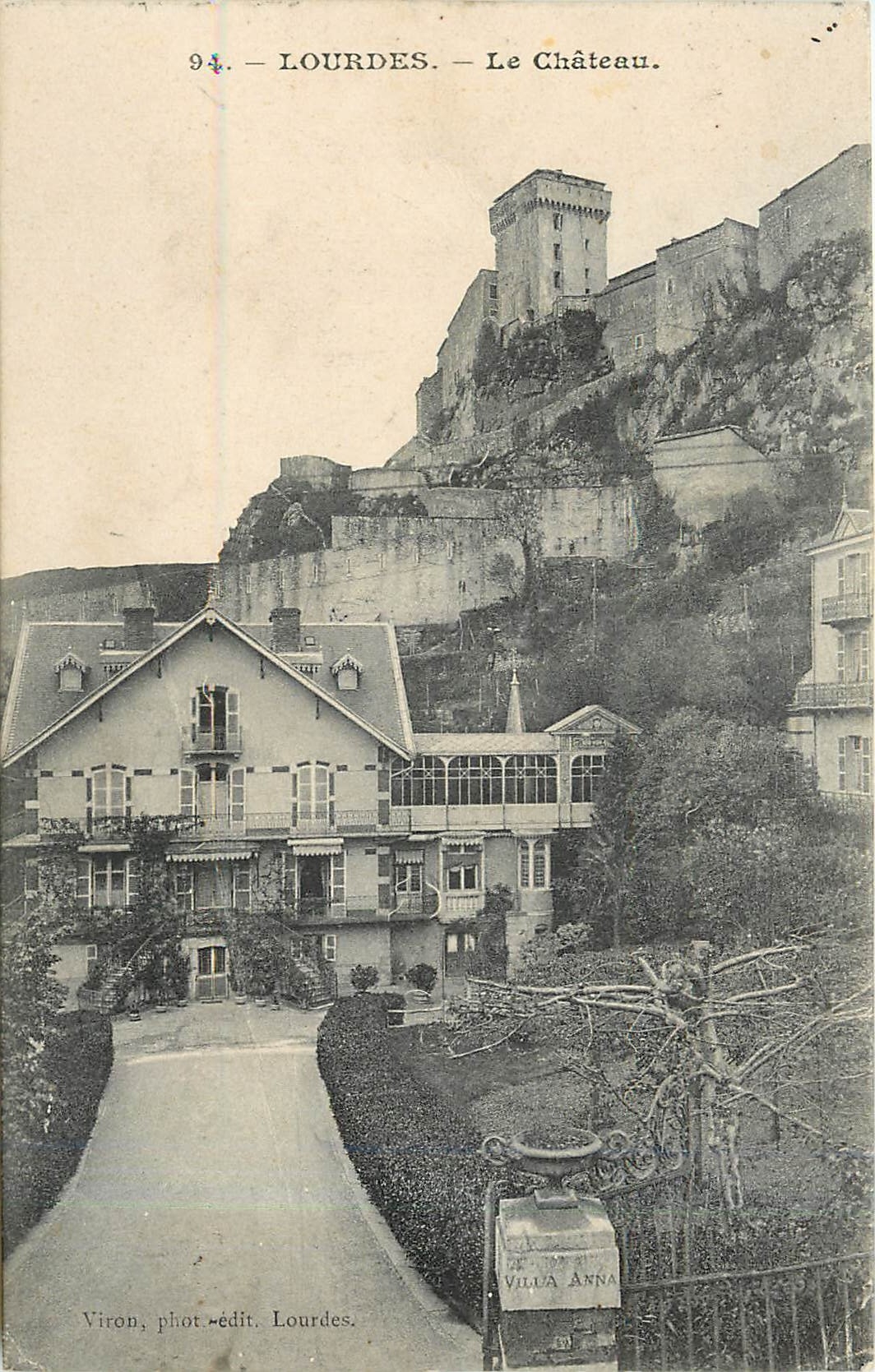 CPA LOURDES - Le Château