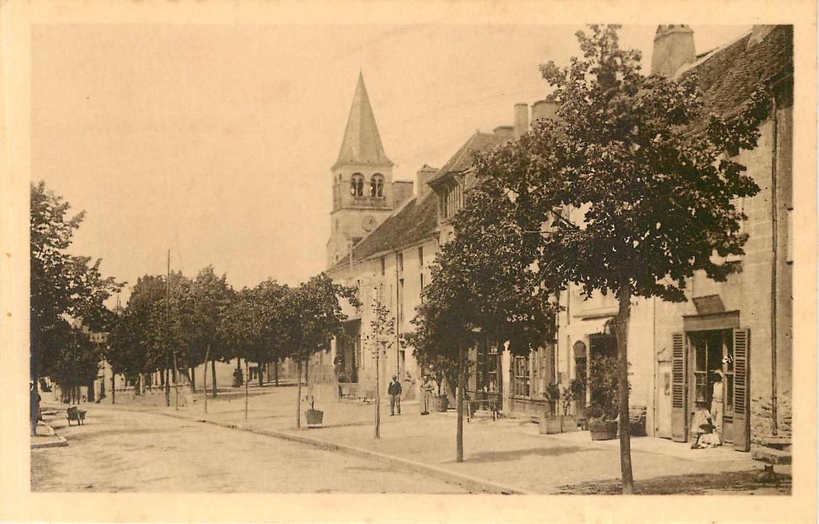 CPA CORMATIN (S-et-L) La Grande Rue