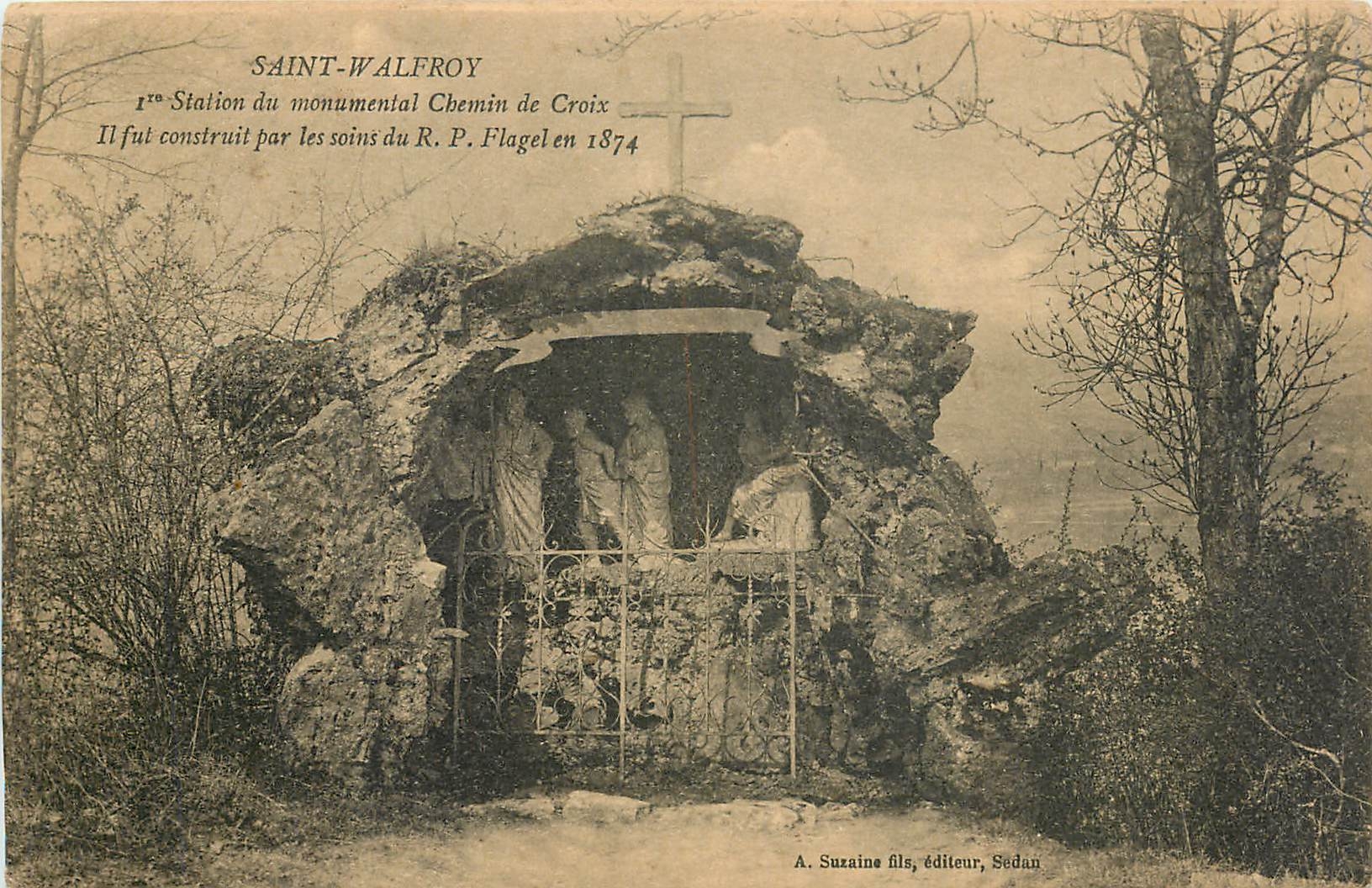 CPA SAINT-WALFROY 1ere Station du monumental Chemin de Croix