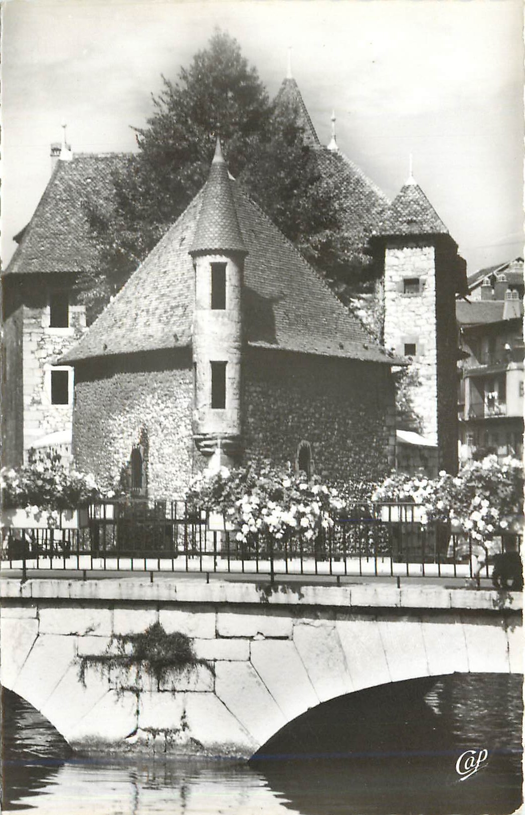 CPM Annecy le Palais de l'Isle Vieilles Prisons 