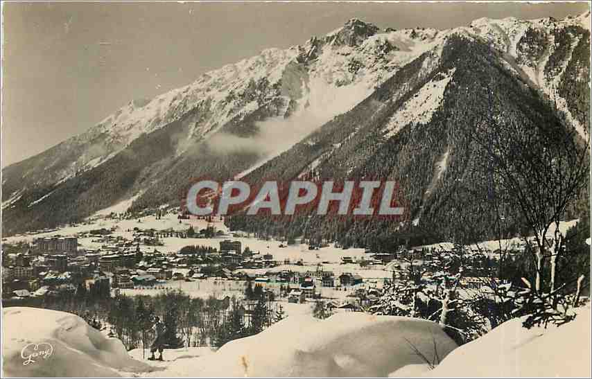 CPM Chamonix Mont Blanc Hte Savoie vue generale et le Brevent 