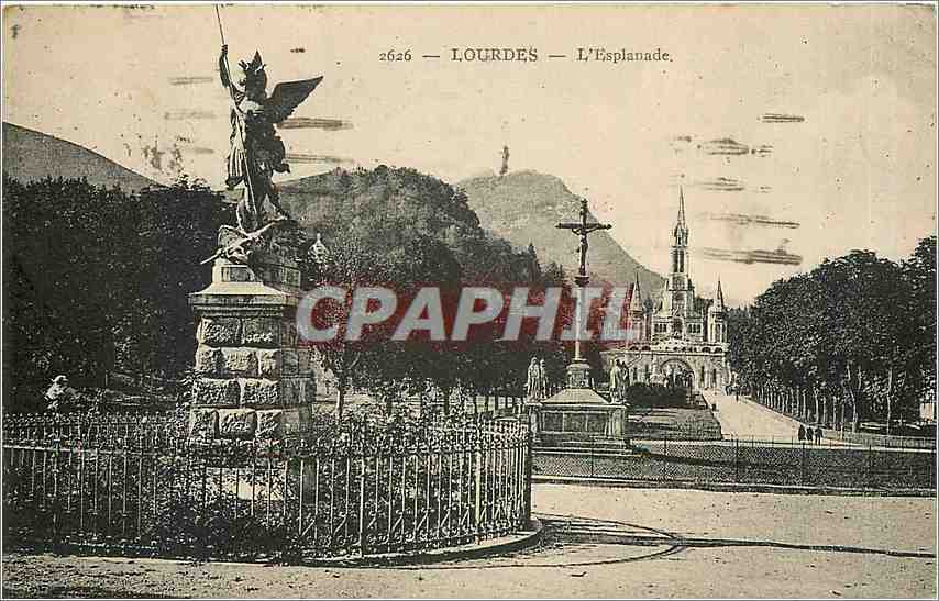 CPA Lourdes l'Esplanade 