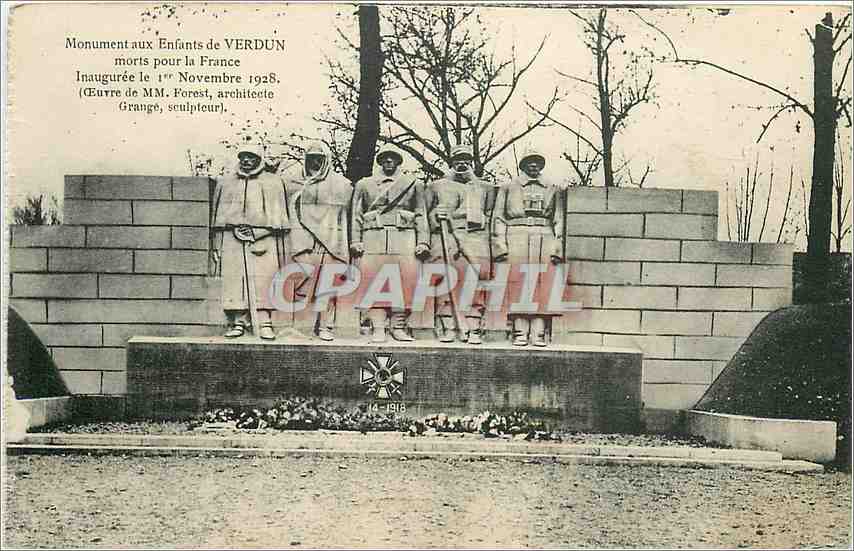 CPA Monument aux Enfants de Verdun morts pour la France Inauguree le 1er Novembre 1928 