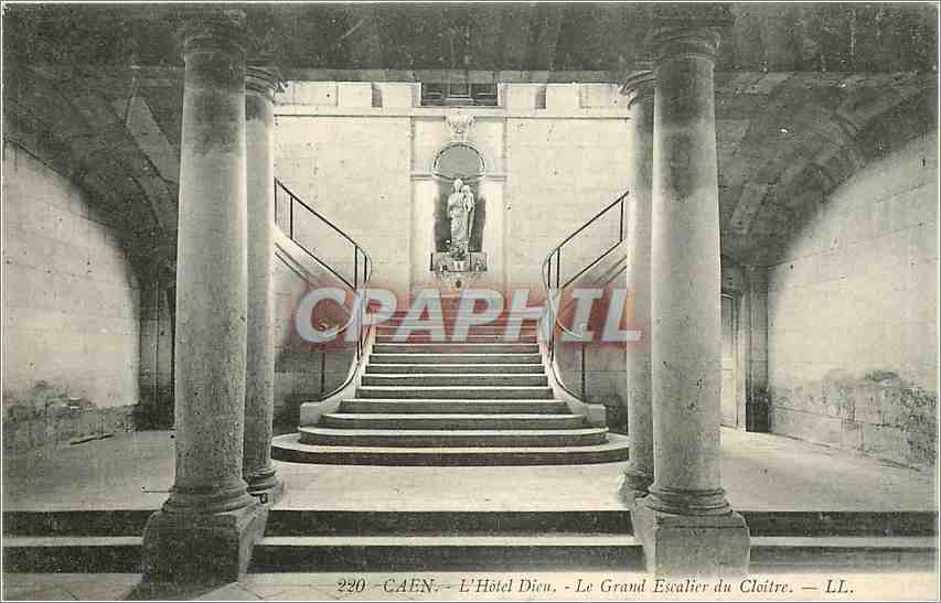 CPA Caen l'hotel Dieu le grand escalier du Cloitre 