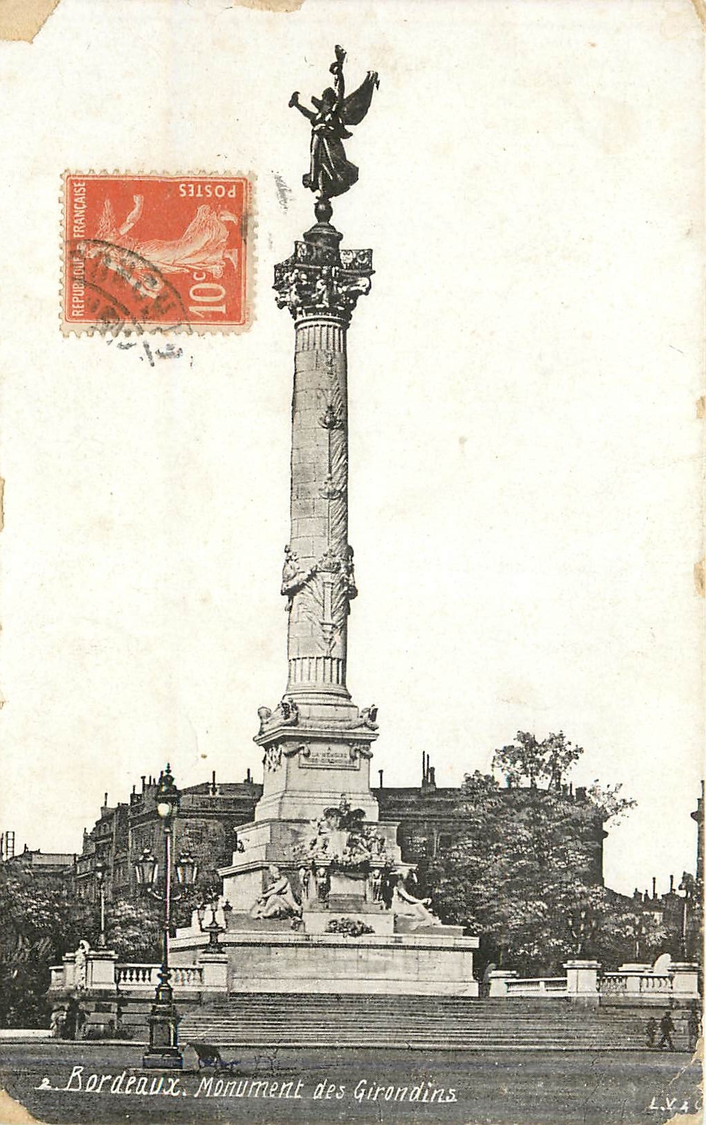 CPA Bordeaux Monument des Girondins 