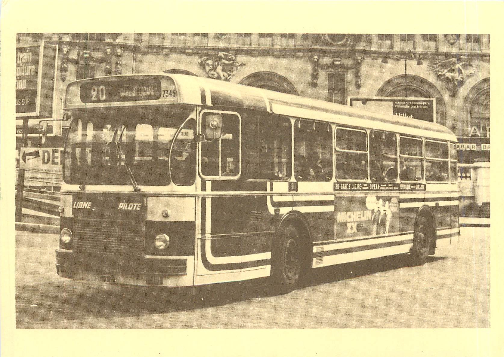 CPM 1976 Autobus moderne Standard type confort de la RATP 