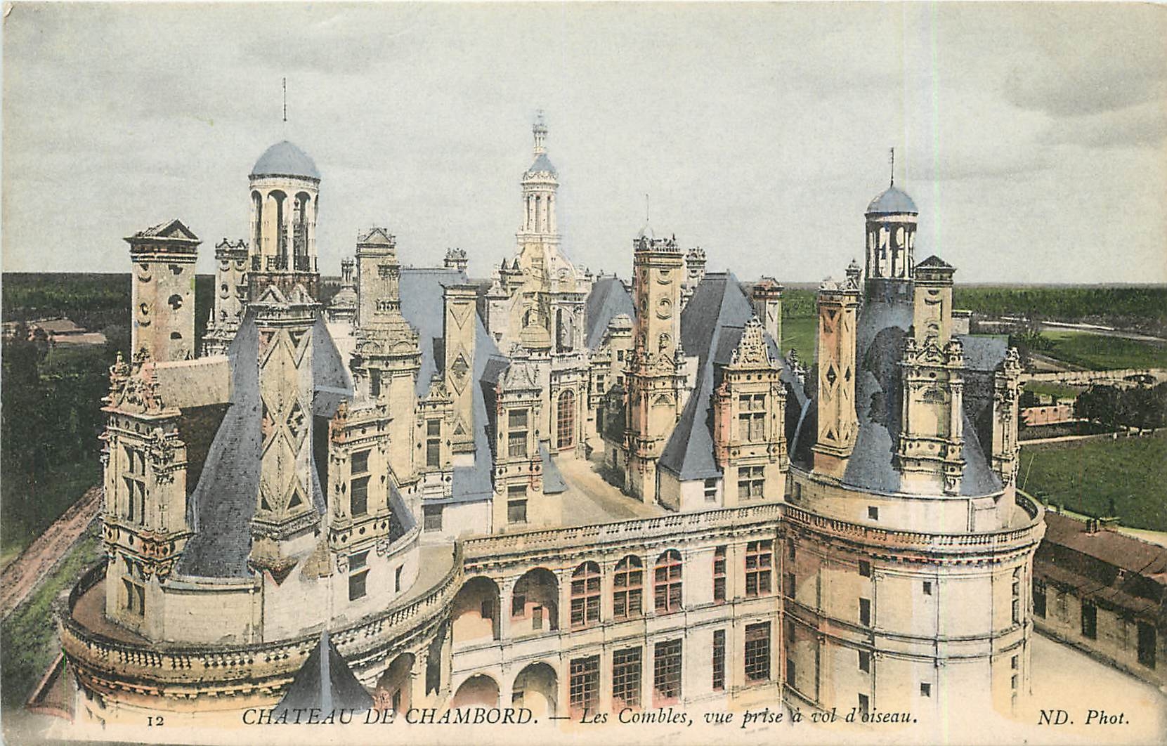 CPA Chateau de Chambord les Combles vue prise a vol d'oiseau 