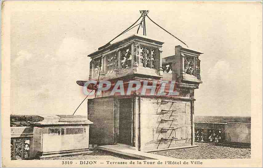 CPA Dijon terrasse de la tour de l'hotel de Ville 