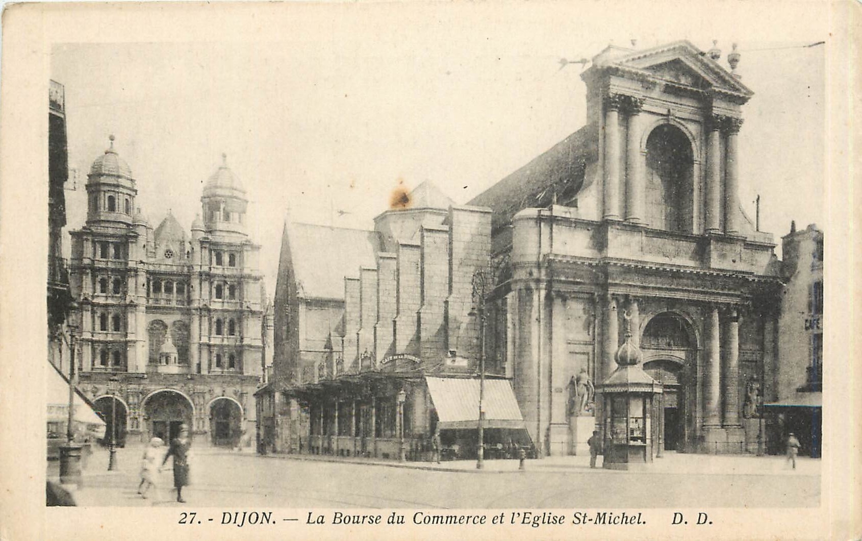 CPA Dijon la Bourse du Commerce et l'Eglise St Michel 