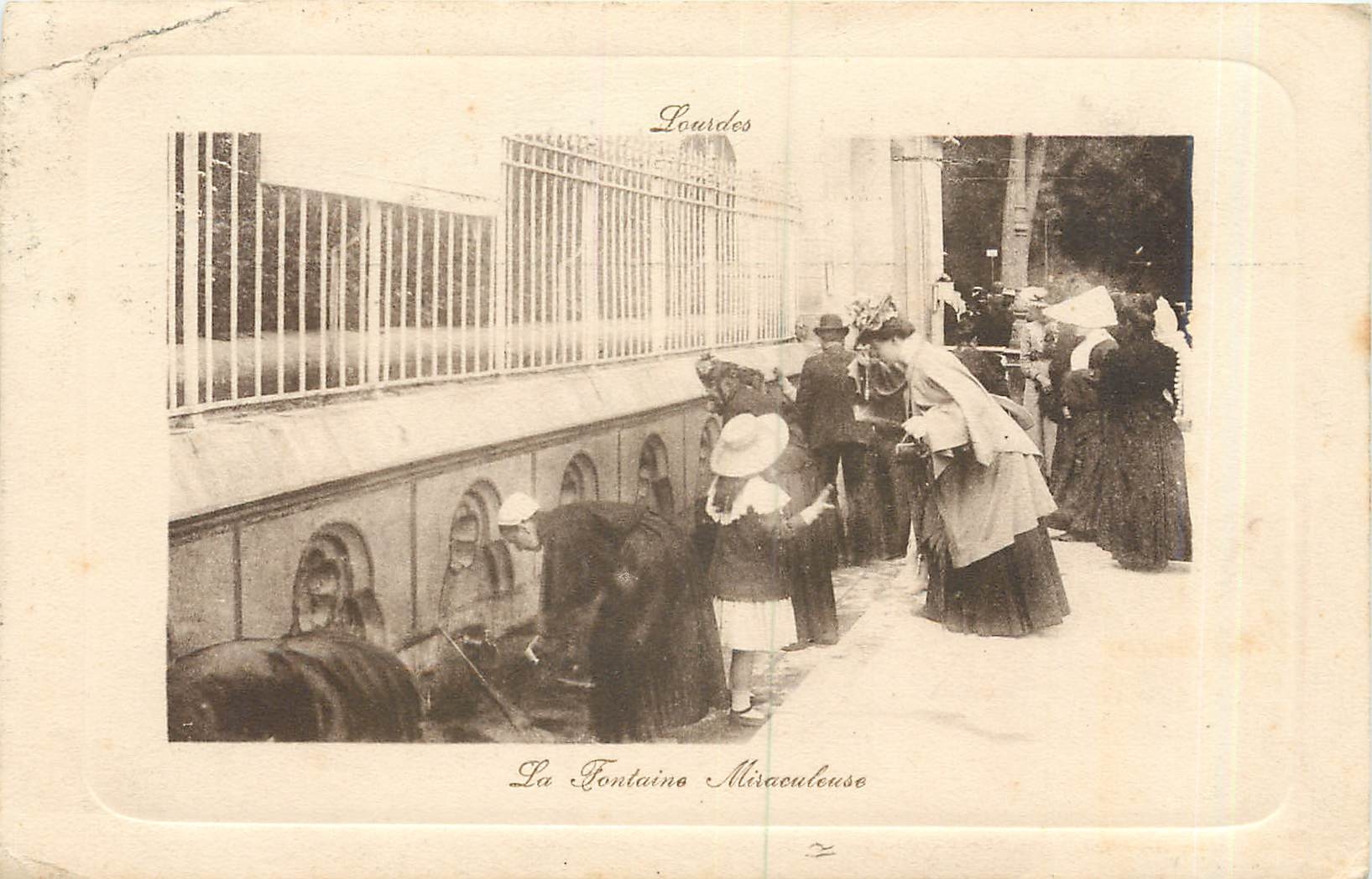 CPA Lourdes La Fontaine Miraculeuse 