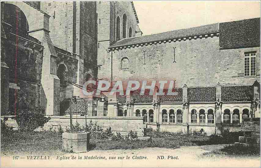 CPA Vezelay Eglise de la Madeleine vue sur le Cloitre 