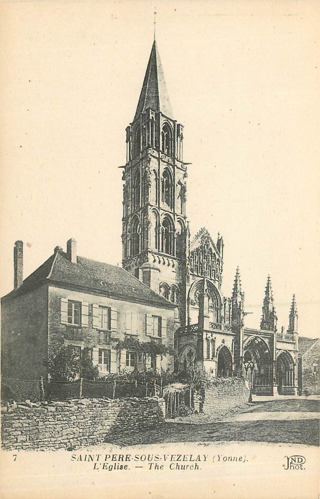 Saint-Père-sous-Vézelay — L'Église — JND Phot.