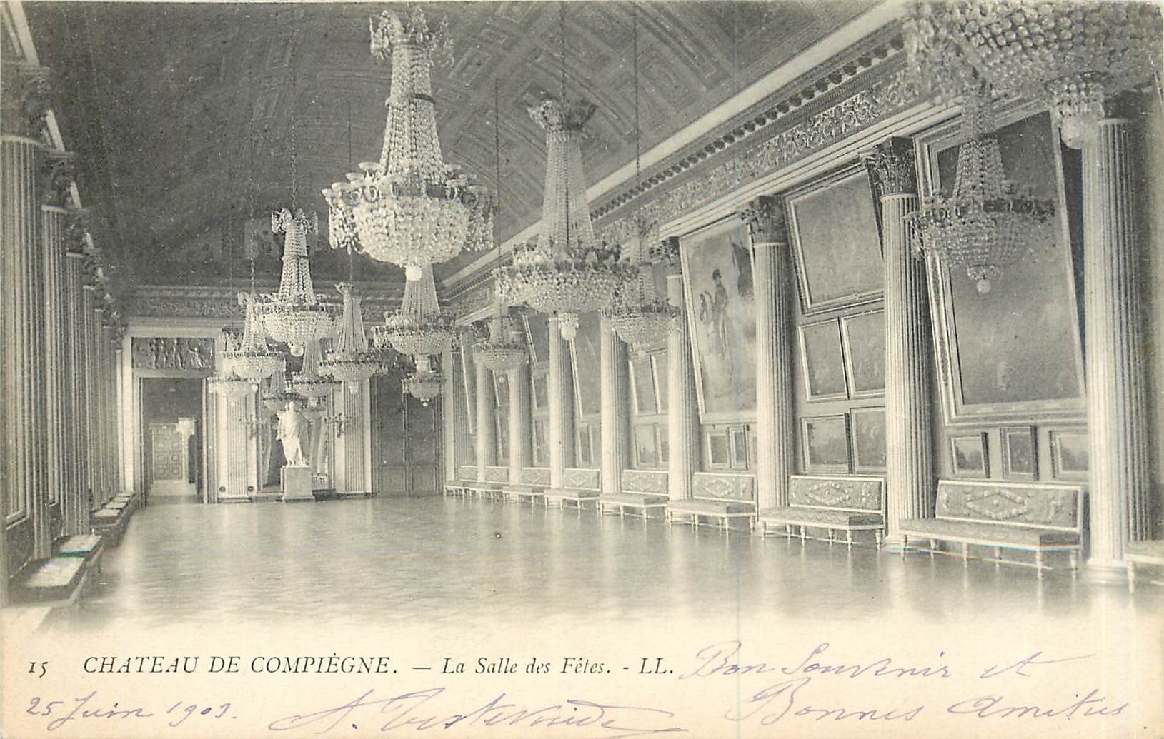 CPA Chateau de Compiegne la salle des fetes 