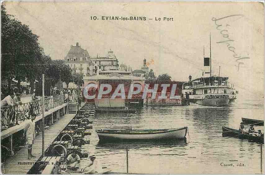 CPA Evian les Bains le port Bateau