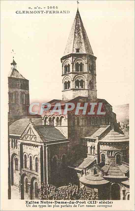 CPA Clermont Ferrand Eglise Notre Dame du Port XII siecle un des types les plus parfaits de l'art ro