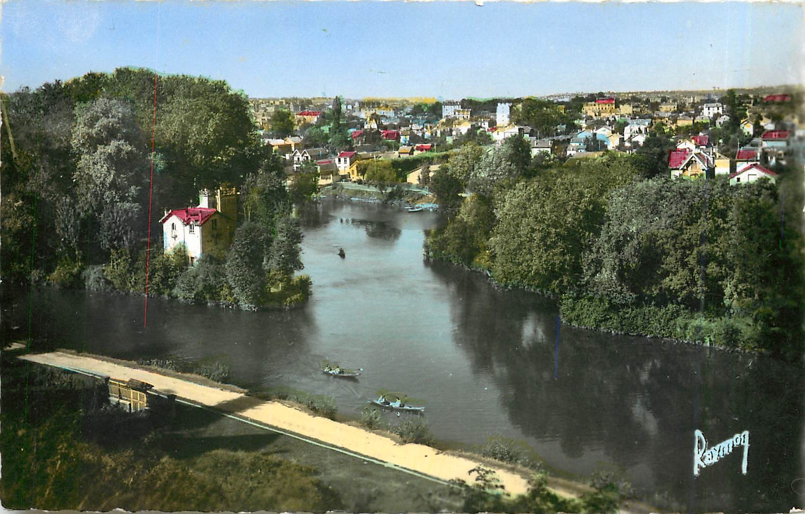 CPA Images de France Le Perreux sur Marne Seine vue generale sur le petit entre l'ile des Loups et l
