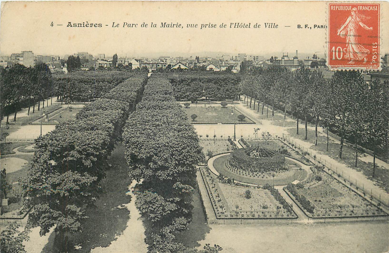 CPA Asnieres le parc de la Mairie vue prise de l'hotel de Ville 