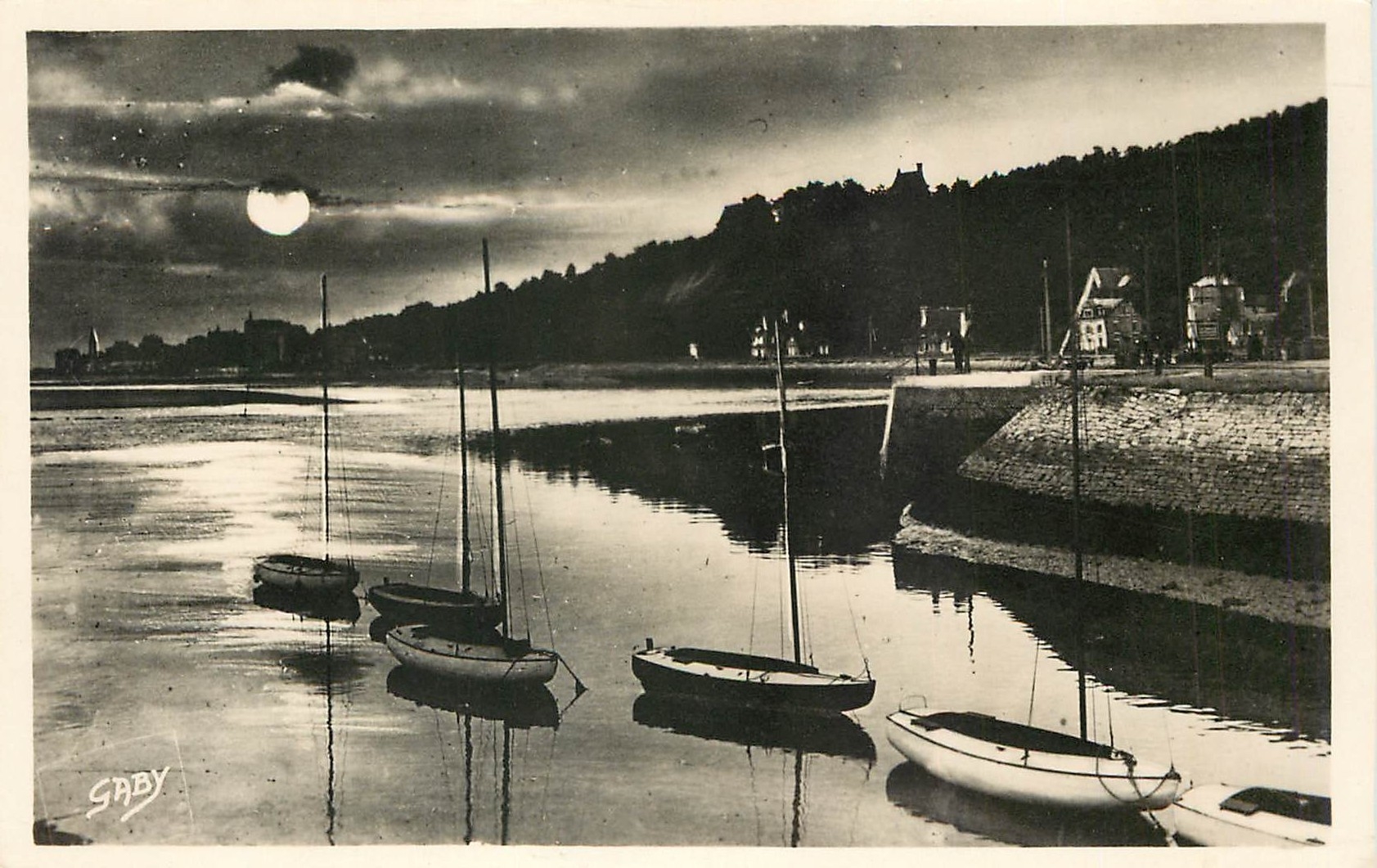 CPA Houlgate Calvados Vue prise du Port de Dives Effet de nuit 