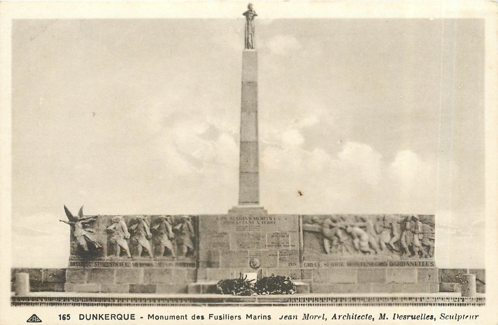 CPA Dunkerque Monument des Fusilliers Marins Jean Morel 