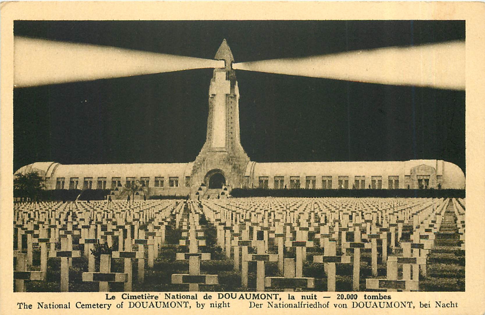 CPA Le Cimetiere National de Dou Aumont la nuit 