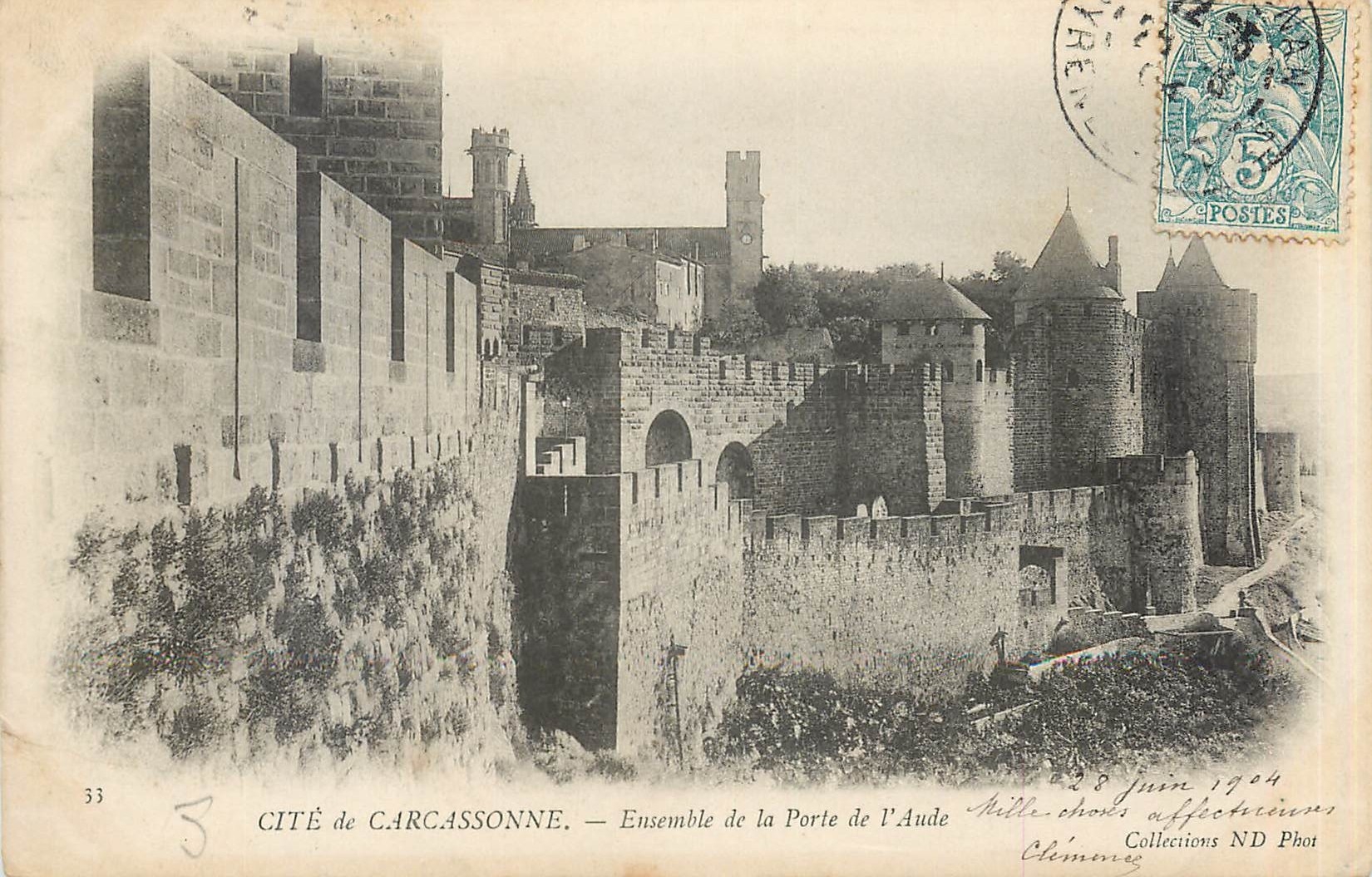 CPA Cite de Carcassonne Ensemble de la Porte de l'Aude 