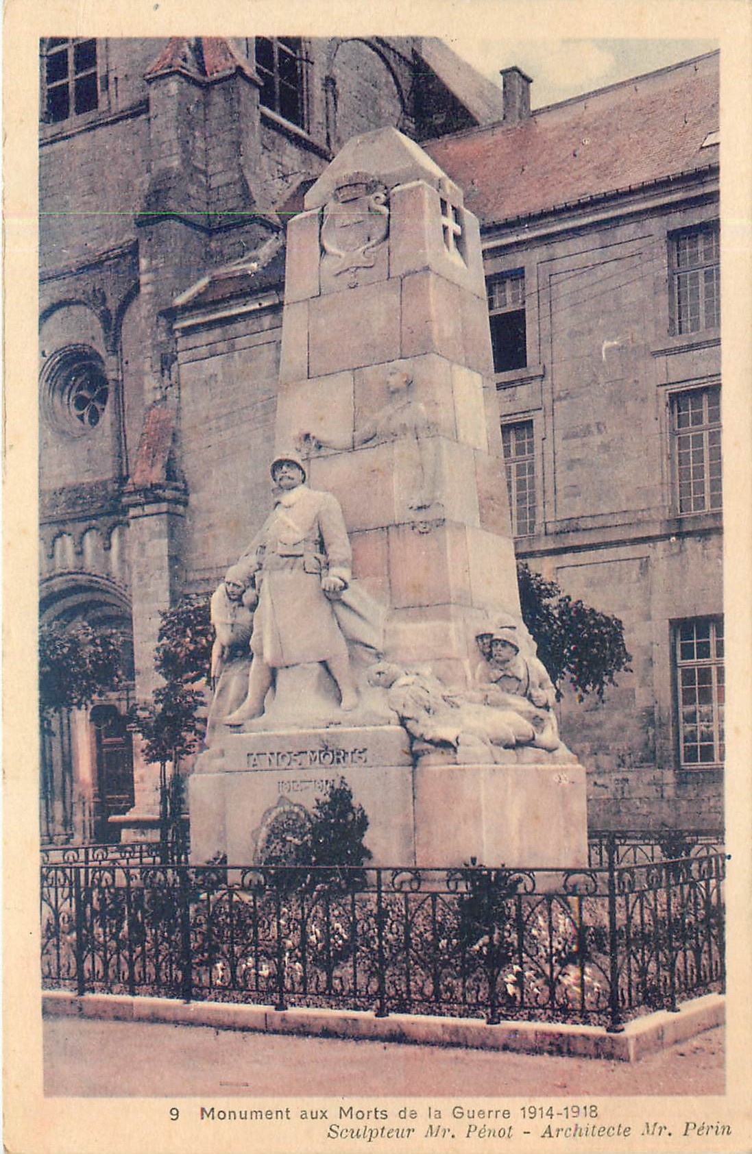 CPA Monument aux Morts de la Guerre 1914 1918 