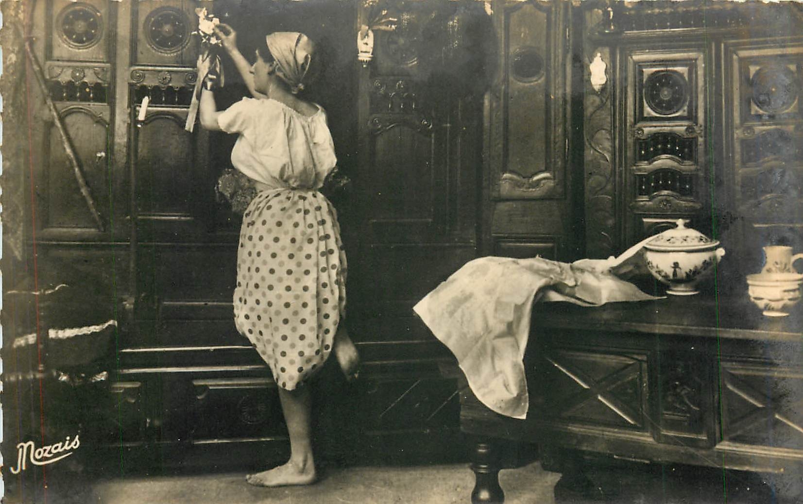 CPM Autour des Lits Bretons Le soir des Noces Adieu mon joli bouquet Folklore