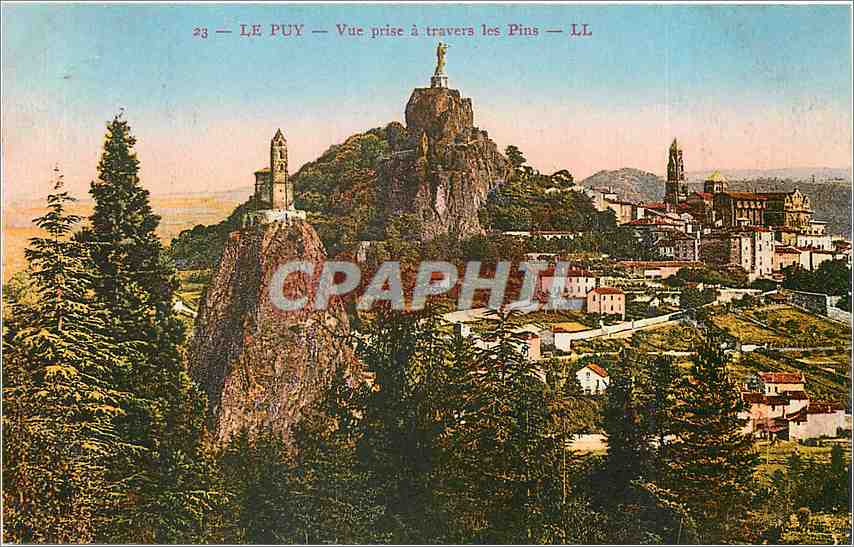 CPA Le Puy Vue prise a travers les Pins 