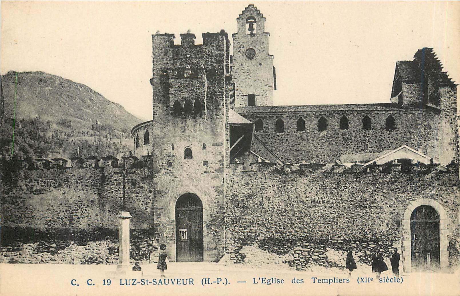Luz-Sauveur — L'Église des Templiers (XIIe siècle) — Carrache, éditeur, n° 19