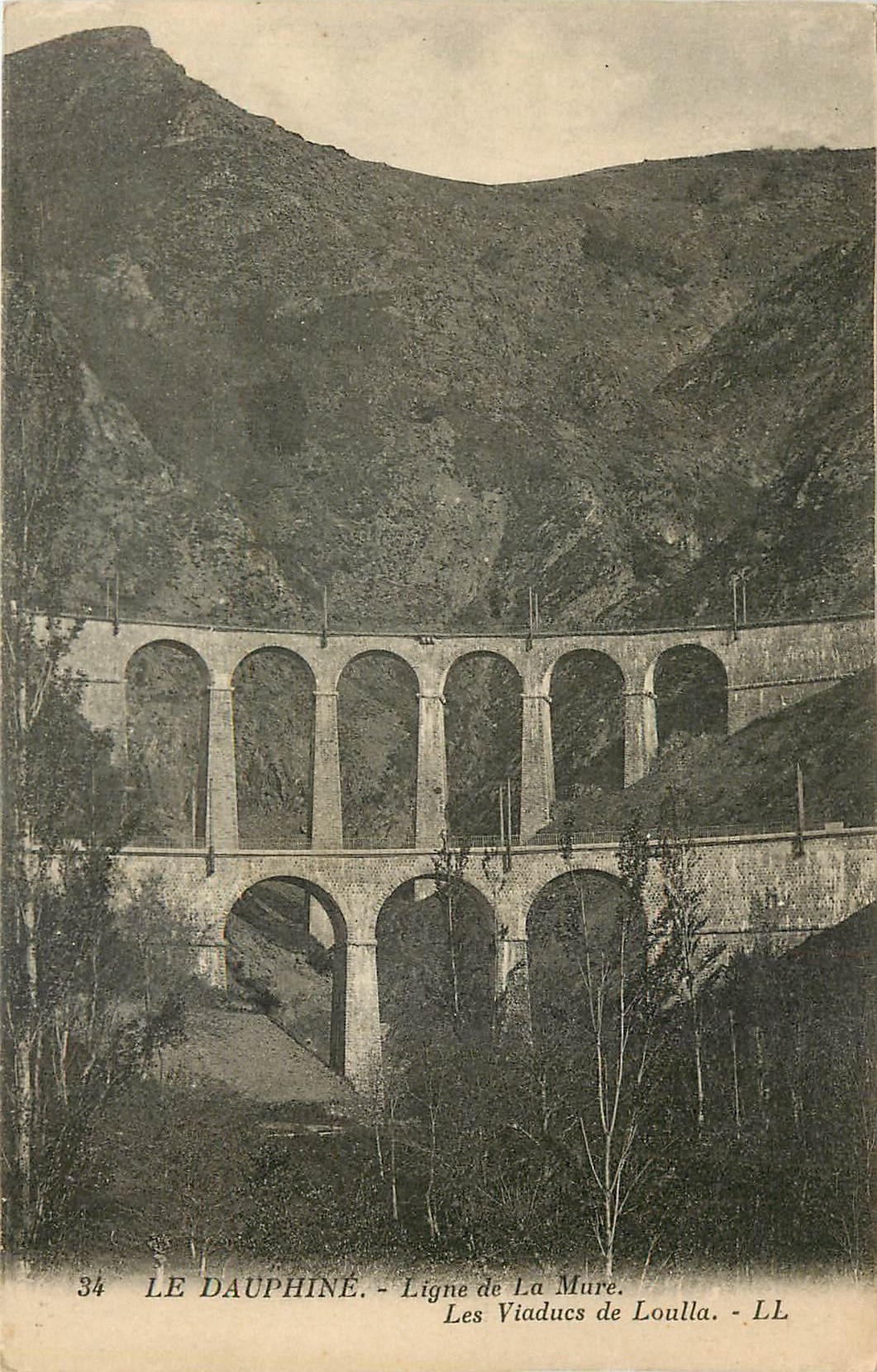CPA Le Dauphine Ligne de la Mure Les Viaduc de Loulla 