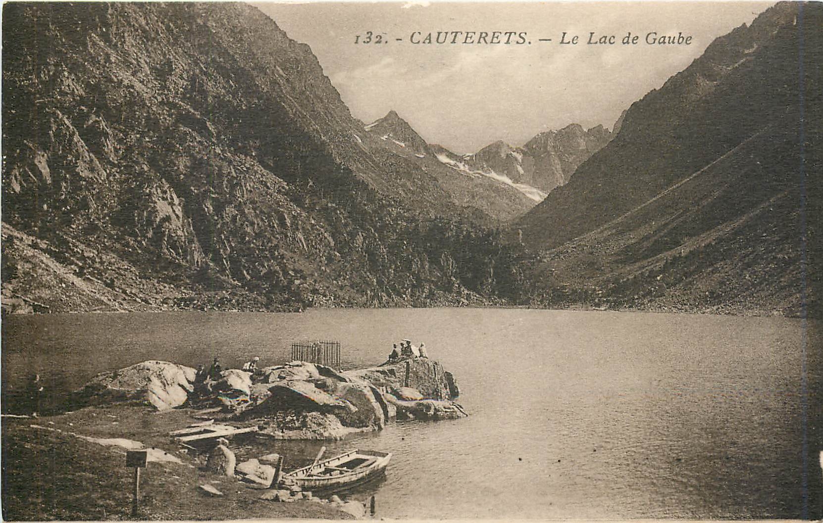 CPA Cauterets Le Lac de Gaube 