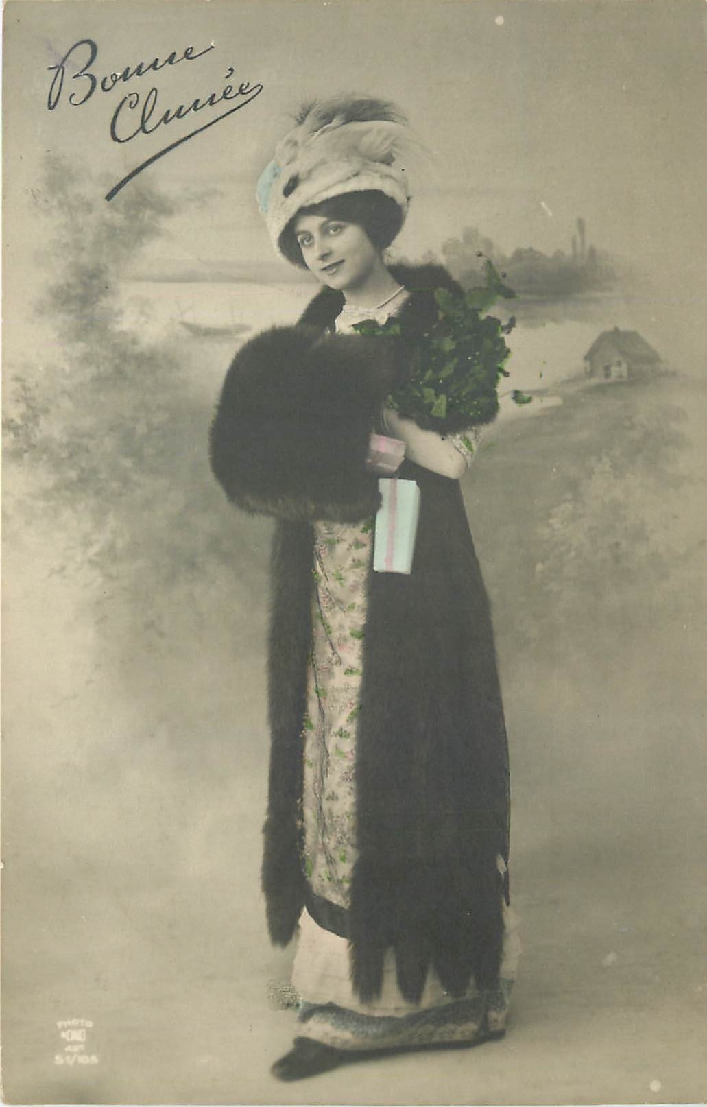 CPA Bonne Annee Femme