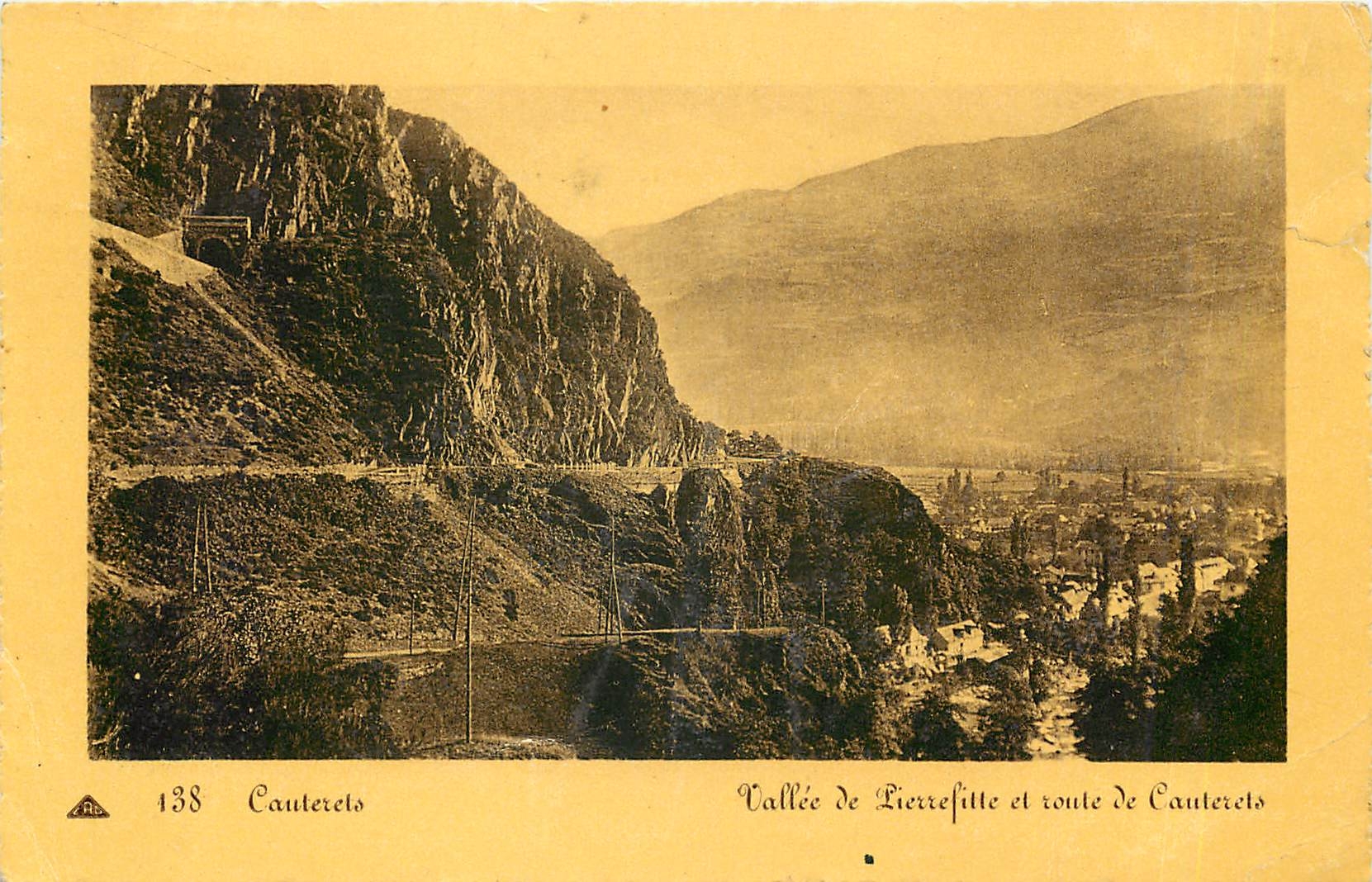 CPA Cauterets Vallee de Pierrefitte et route de Cauterets 