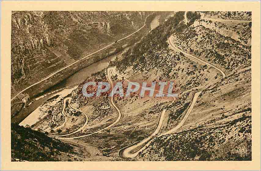 CPA Gorges du Tarn Les lacets de la Route de la Malene aux Causses 