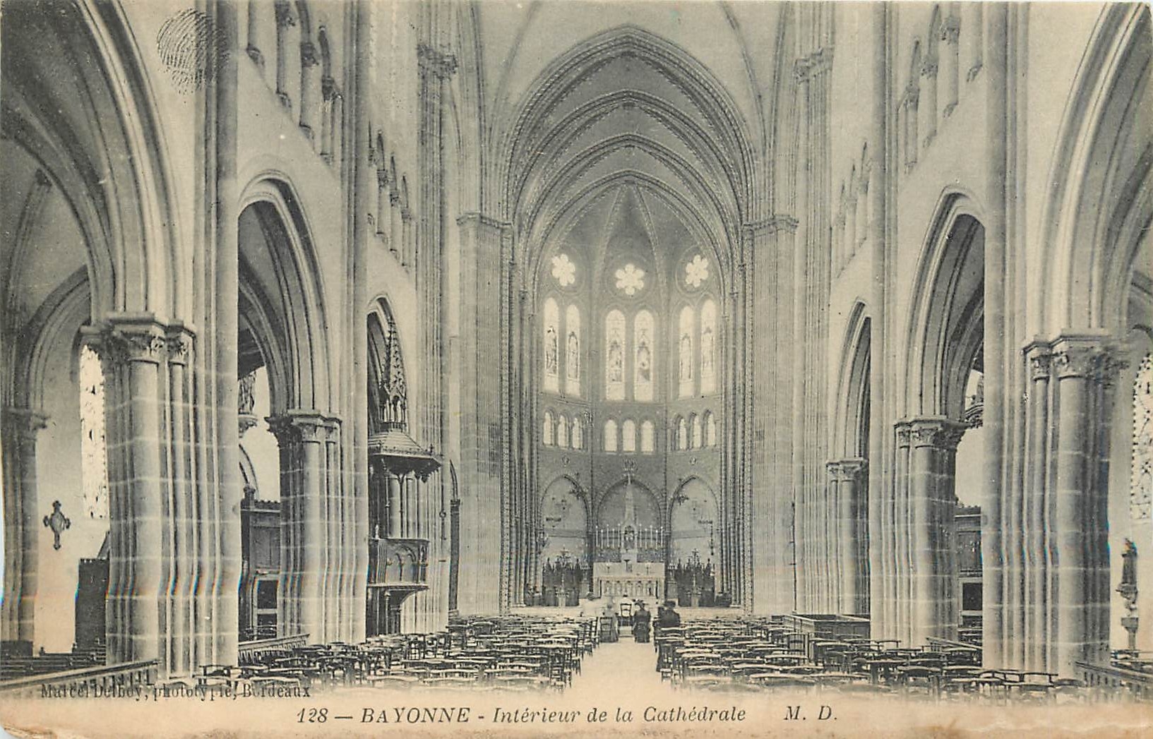 CPA Bayonne Interieur de la Cathedrale 
