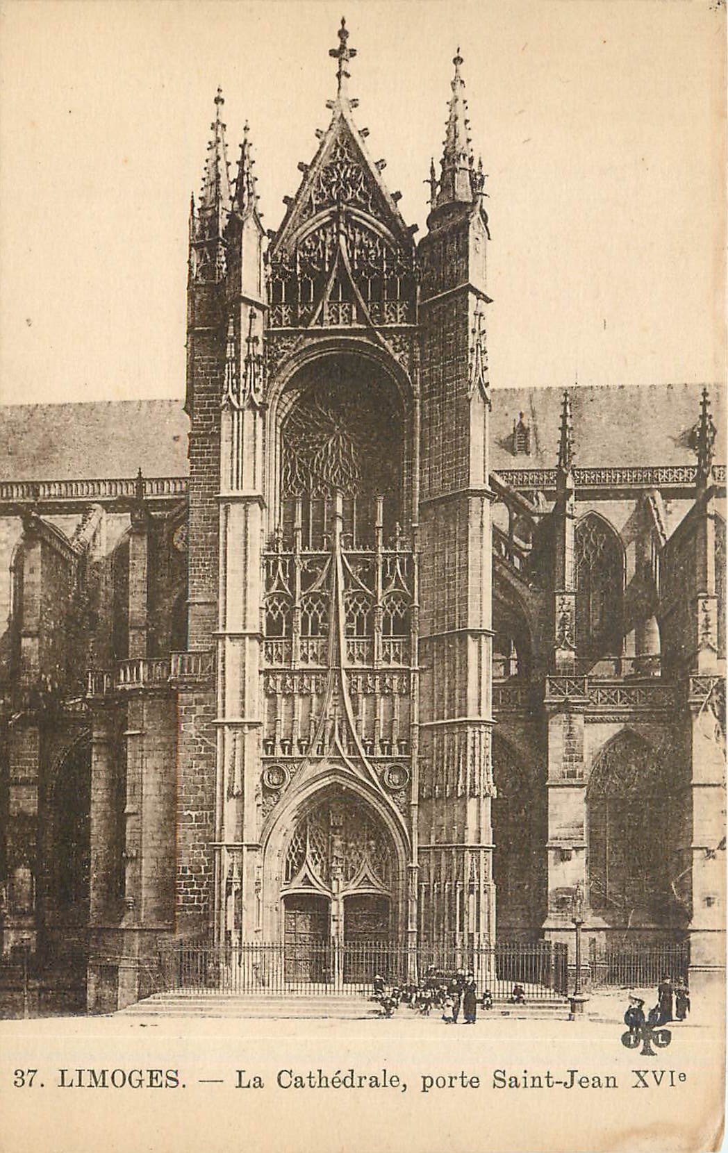 Limoges — La Cathédrale, porte Saint-Jean XVIe — éditeur CPAPHIL, n° 37