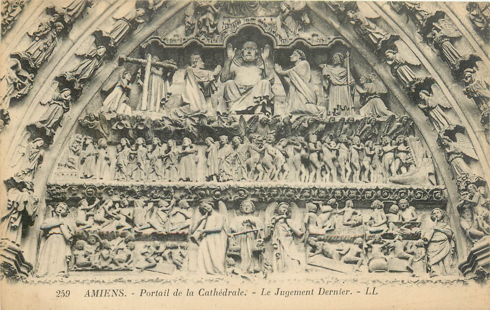 CPA Amiens Portail de la Cathedrale Le Jugement Dernier 