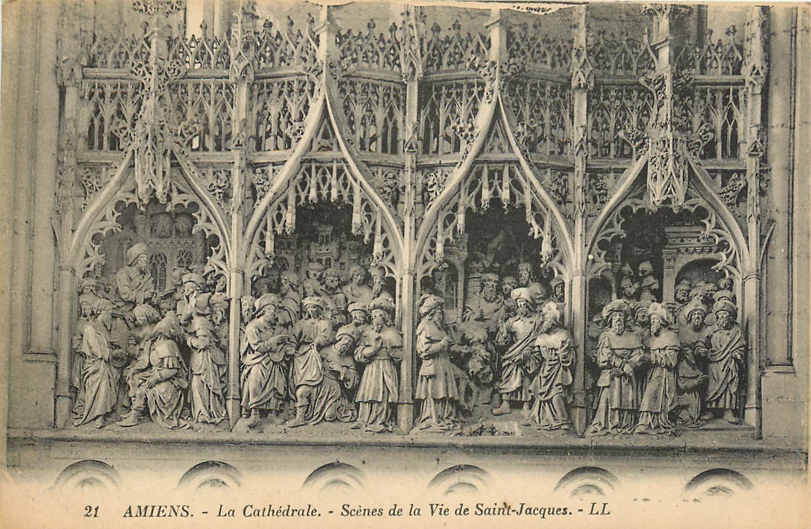 CPA Amiens La Cathedrale Scenes de la Vie de Saint Jacques 