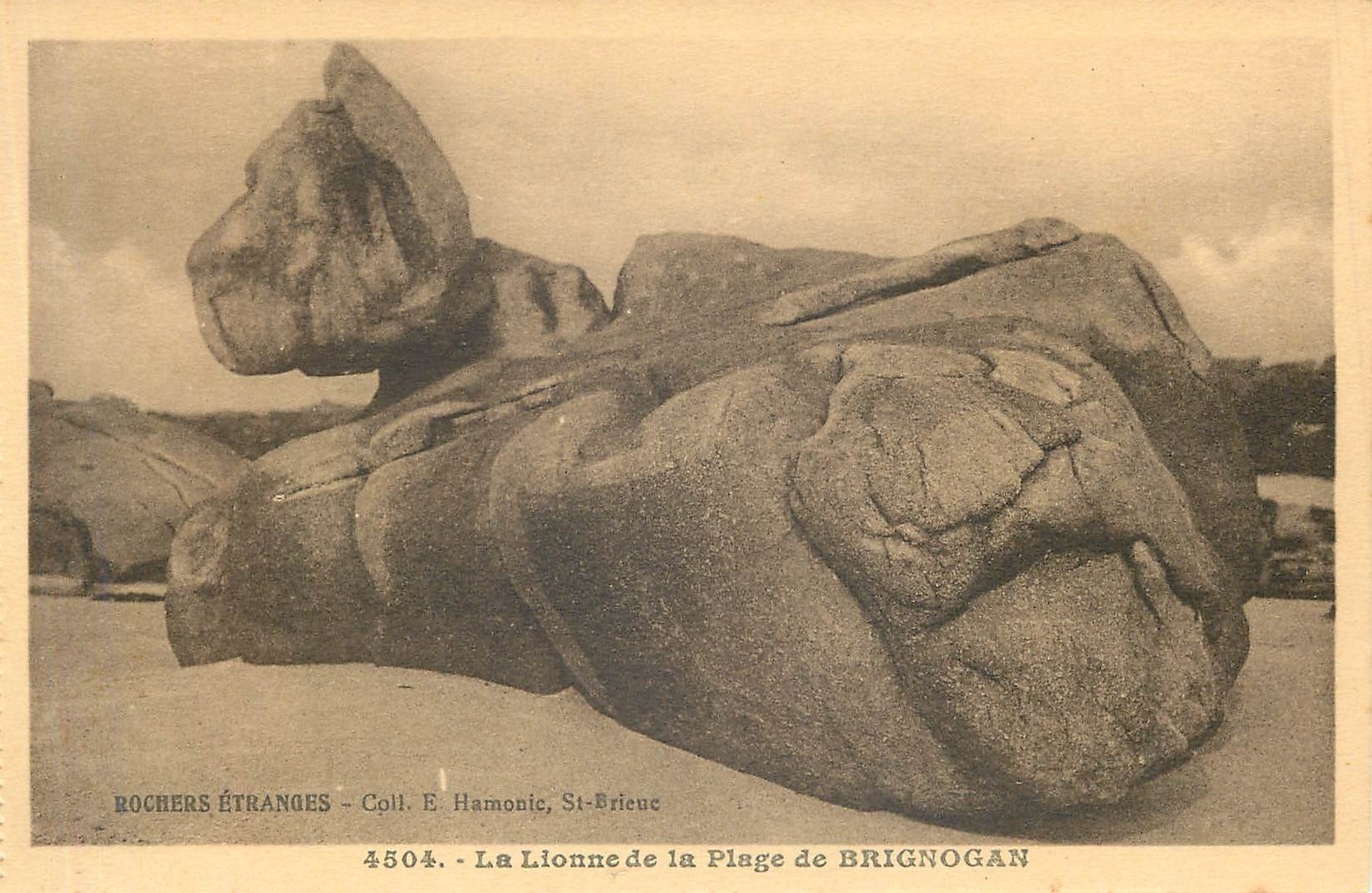 CPA Rochers Etranges La Lionne de la Plage de Brignogan 