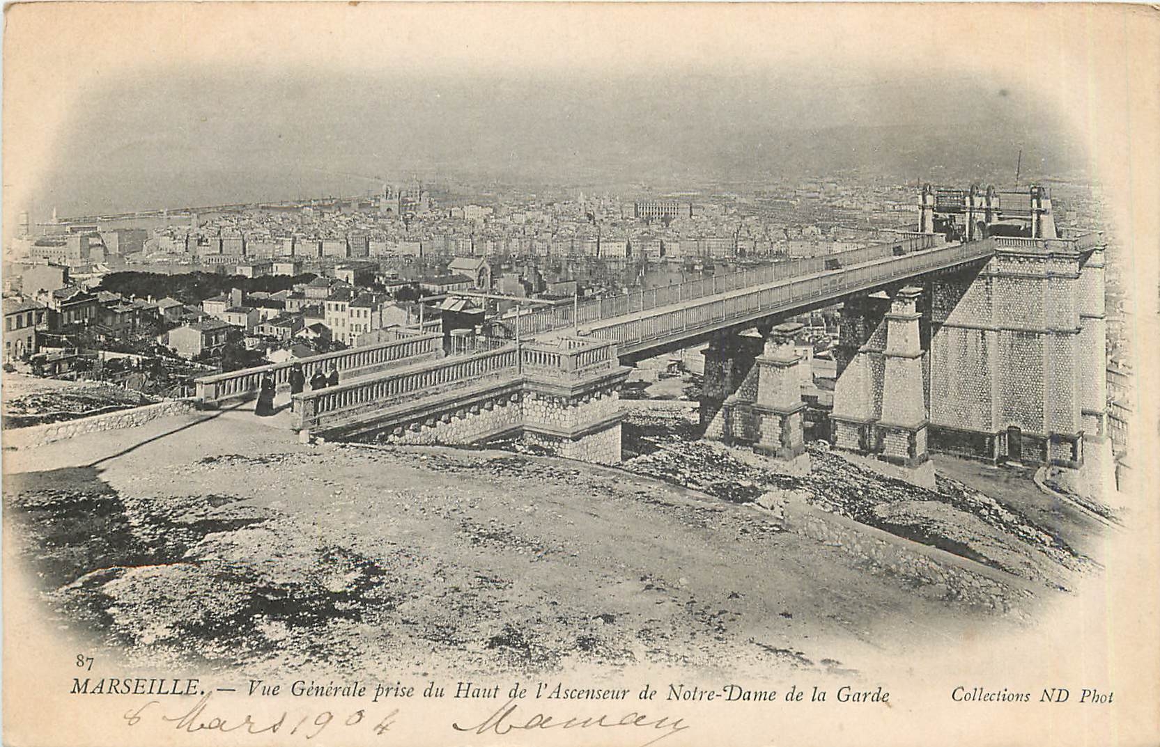 CPA Marseille Vue Generale prise du Haut de l'Ascenseur de Notre Dame de la Garde 