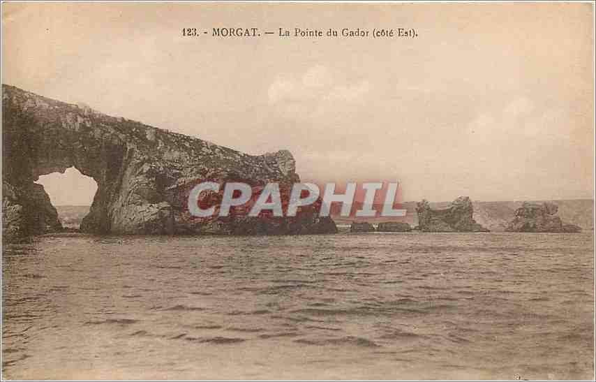 CPA Morgat La Pointe du Gador cote Est 