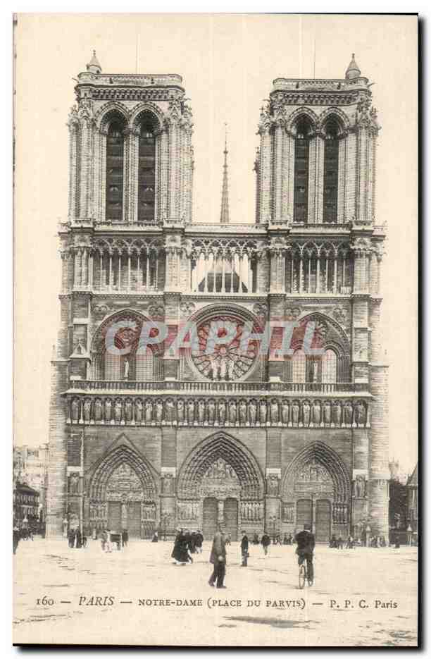 Paris CPA Notre Dame (place du parvis)