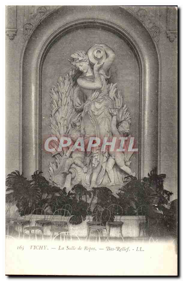 Vichy CPA la salle de repos Bas relief