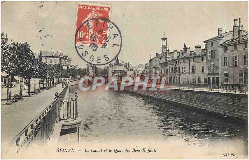 CPA Epinal Le Canal et le Quai des Bons Enfants 