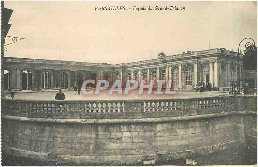 CPA Versailles Facade du Grand Trianon 