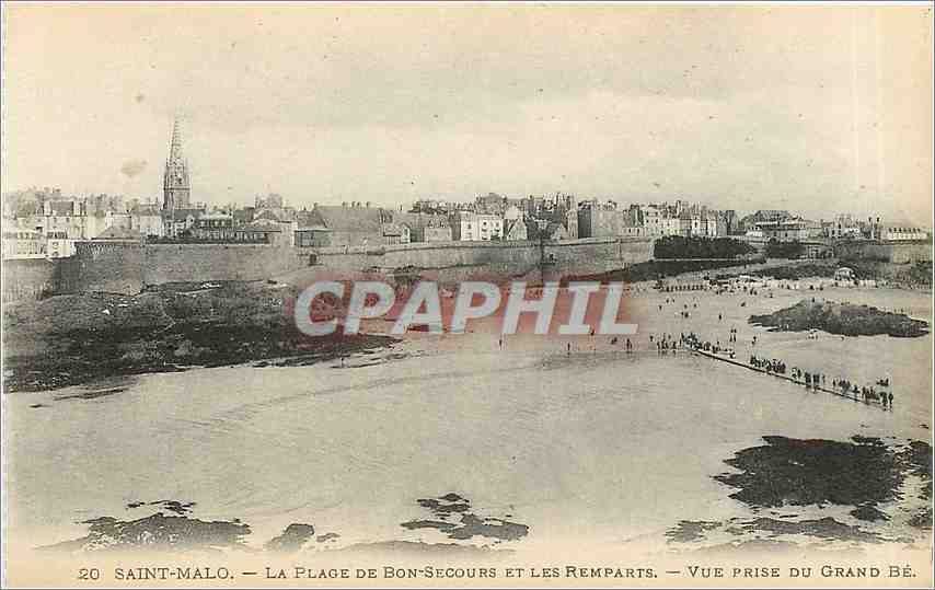 CPA Saint Malo La Plage de Bon Secours et les Remparts Vue prise du Grand Be 