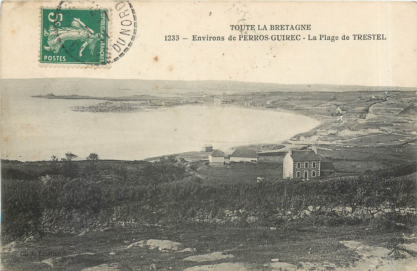 CPA Environs de Perros Guirec La Plage de Trestel 